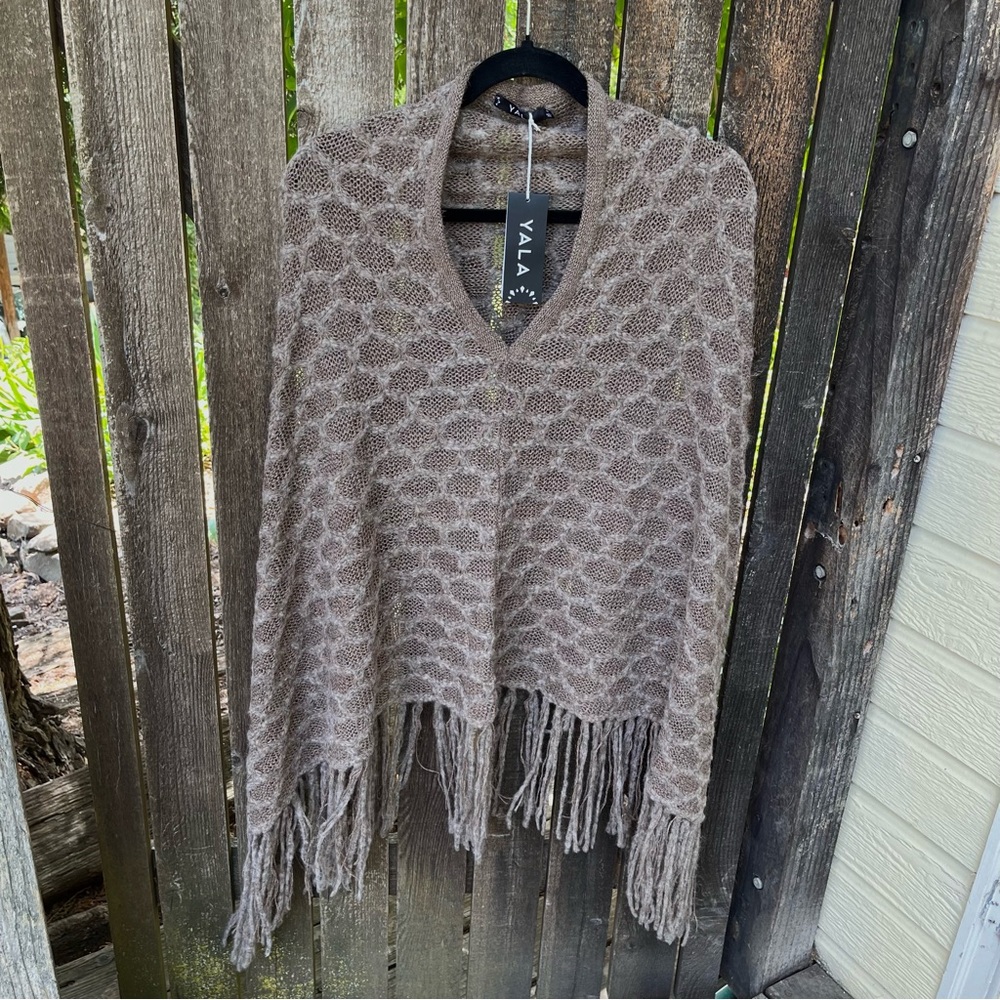 Yala Davina Alpaca Open Weave Knit Poncho Shawl NWT In Brown O/S